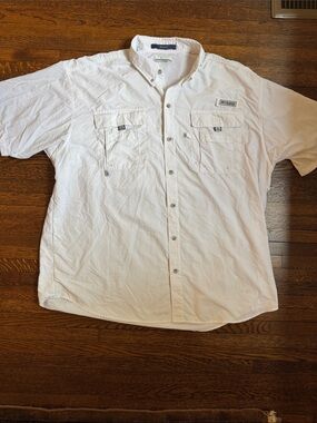 Columbia PFG button down